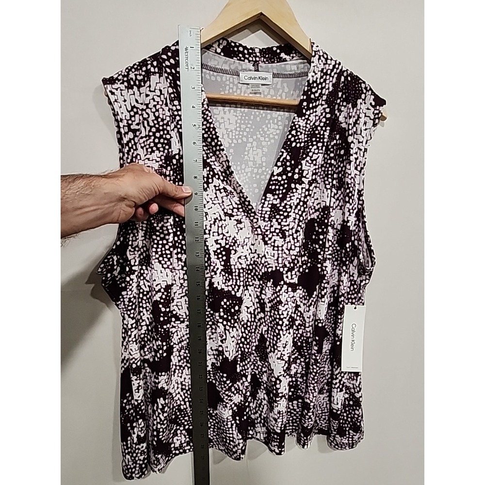 Calvin Klein NWT Blouse Womens 2X Purple/White,‎ Sleeveless V-neck - Picture 4 of 9